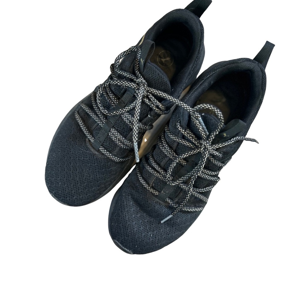 Puma Women's Black Athletic Shoes